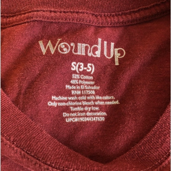 WOUND UP Tee Shirt Women’s Size Small (3-5) Burgundy Short Sleeve Crewneck - Picture 4 of 6